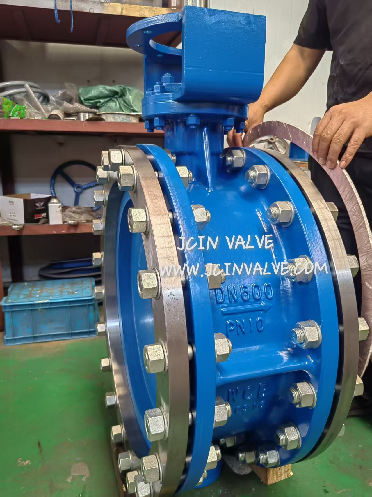 Triple offset butterfly valve 